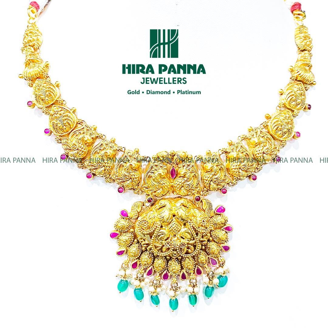 Antique Peacock & Emerald Beads Neckwear