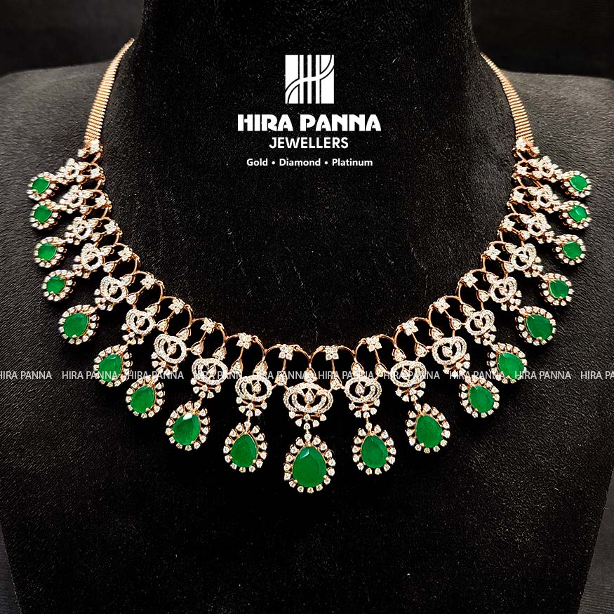 Emerald Rose Open Come Close Setting Diamond Neckwear