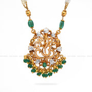 Chain & Jadau Pendant