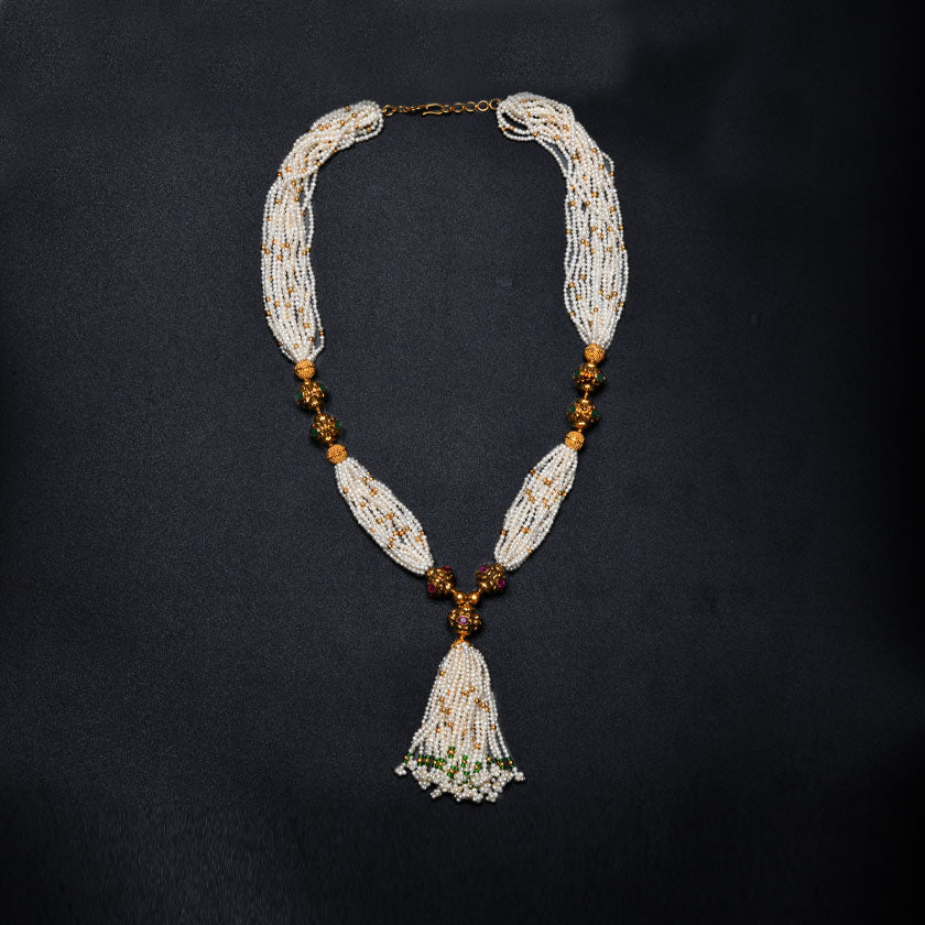 Antique Pearl Neckwear Set