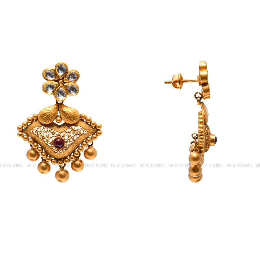 Kundan Antique Neckwear Set