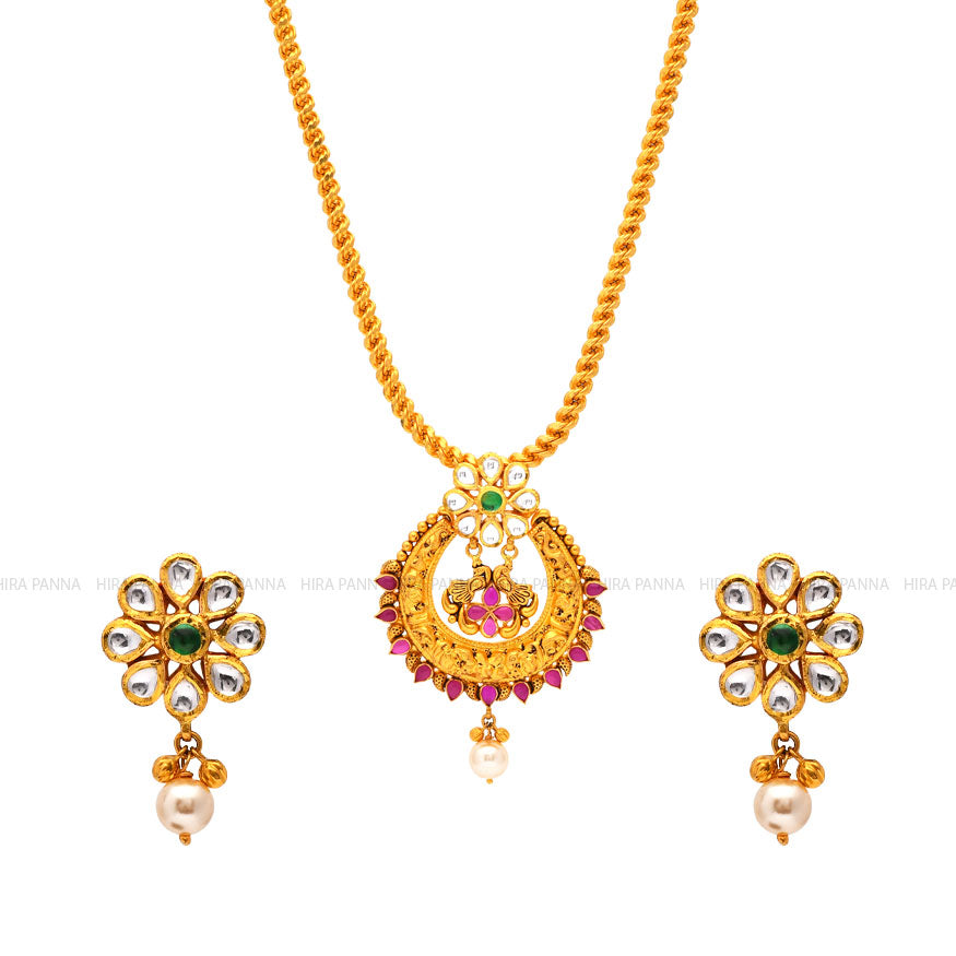 Handmade Kundan Pendant Set