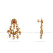 Gold Chandbali Earrings